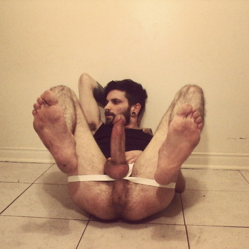 Gay sex, porn, nudes and more. NSFW. Not for -18.