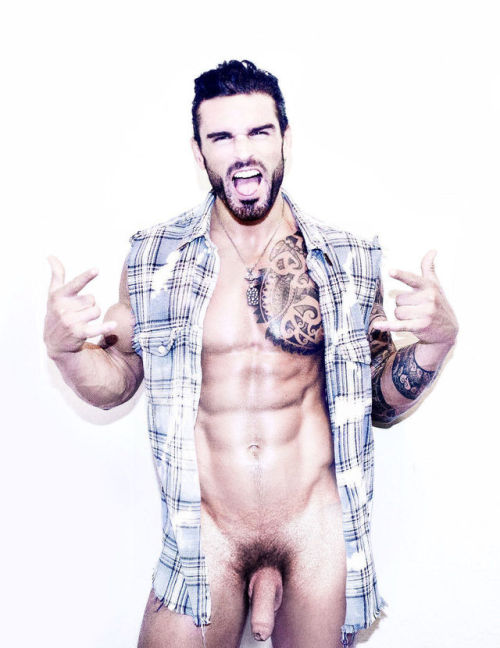 exposedtease: STUART REARDON// Twitter -Instagram - Website -Youtube - Wiki - Facebook