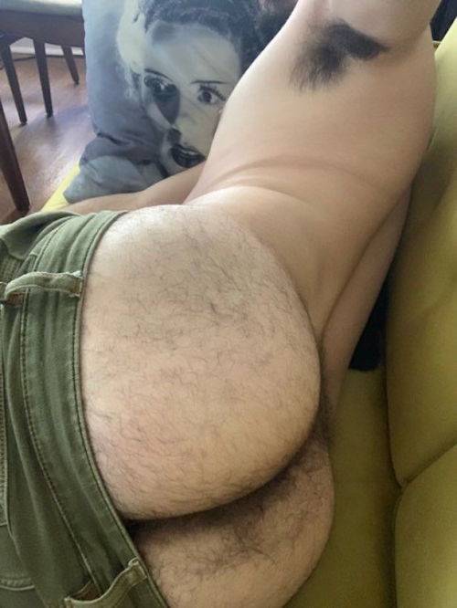 hot-81-69:a–hairy–ass:  ¤   🍑👋🏼