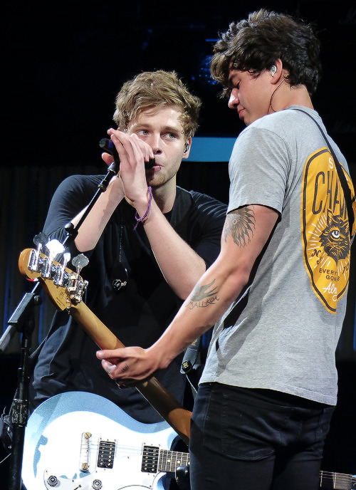 haroldsupforit:  9.5.15  I was there. Im shedding blood
