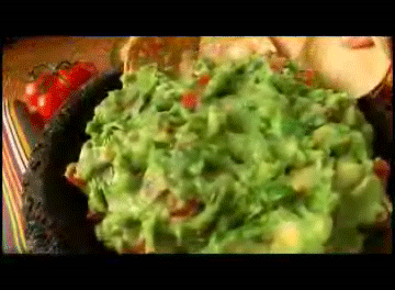 uglyshelly:  beautifulpicturesofhealthyfood:  Avocado porn…  Mmmmmm so good! 