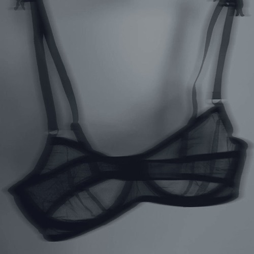 Kinktober Day 23: Breast Worship