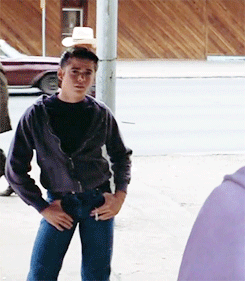 00915:  → Ponyboy in the beginning of The Outsiders 