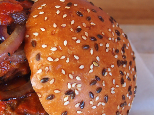 the-burger-dude:  italian rustic meatball burger with bacon, grilled spanish onion and mozzarella cheese. 