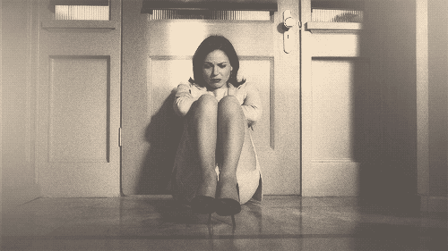 queenparrillaxo:  Fangirl challenge: female characters [1/5]  Regina Mills (Once Upon A Time)  “Evil isn’t born, it’s made.”  