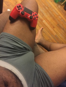 blue-gangsta:  PS4 and Chill 