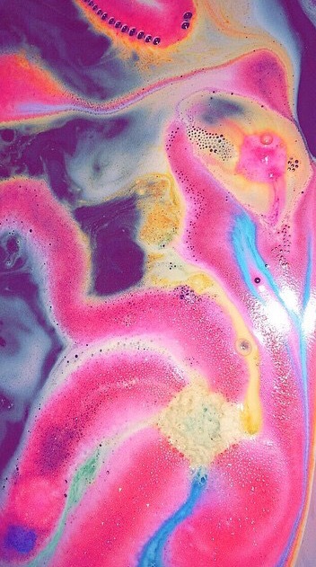 lushalien:
“ Luxury Lush Pud from lushcosmetics Christmas collection.
”