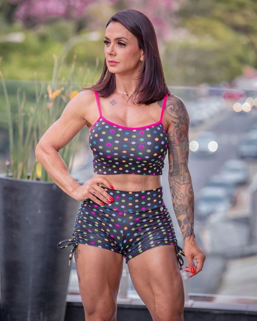 ultrafit:Renata Costa