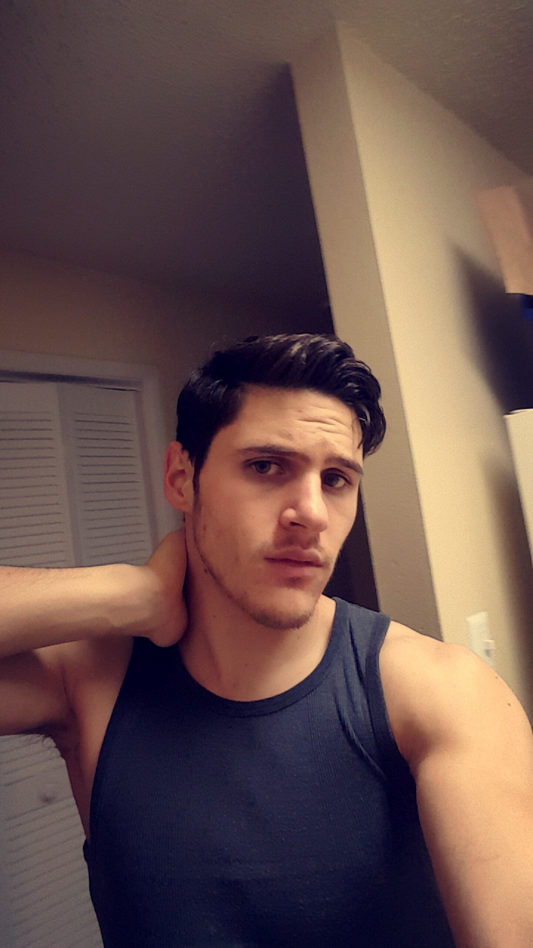 shreddernaut:  Tagged by @torontoqueenx and @roasy to post six selfies. Here are