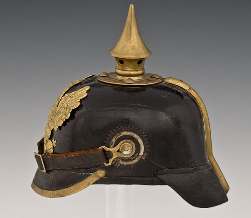 neoprusiano:@Neoprusiano PickelhaubePrussian Enlisted Man’s Spiked Helmet