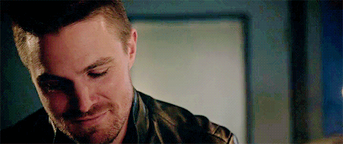 onceuponarrow:  outoftheclosetshipper:  You know what I love most about this scene? It’s not O
