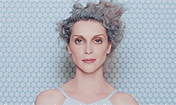 itsyourdistraction:  ST. VINCENT // Birth