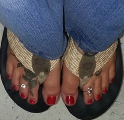 myfeet4you:  My toe rings;) 💋 