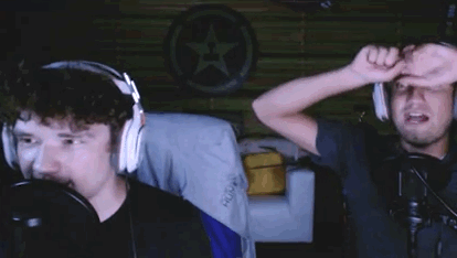 capt-buckybarnes:  Gavin + horror games + headphones 