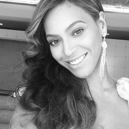 beyonseh:Bey’s Instagram selfies are everything
