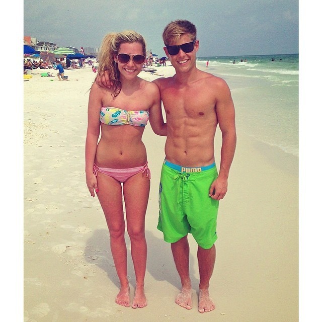 hotfamous-men:  Mason Dye