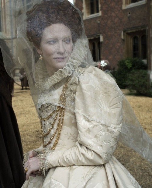 Cate Blanchett as Queen Elizabeth I in “Elizabeth The Golden Age” Costume designed by Al