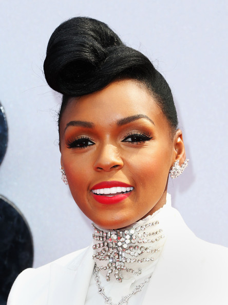 divalocity:  Best Dressed: Singer Janelle Monáe 