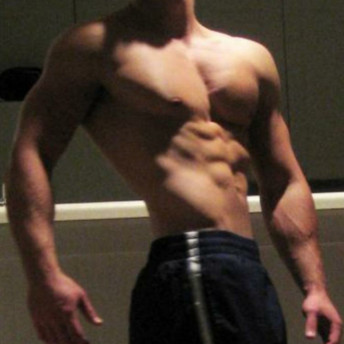 heavyryan:  wannabecub8888:  mrmusclechubs:  From fit to fat. thin-opinions  Dang  It’s a thing called life different priorities looks great to me. 
