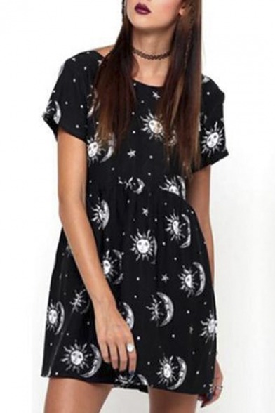 blogtenaciousstudentrebel:  Fashion dresses. Do you like wearing dresses? If you do, pick one and get it.  Hollow Wing Back Embellish Sexy A-Line Mini Dress    Round Neck Short Sleeve Plain A-Line Mini Dress    Vintage Floral Print Crisscross Back Cami