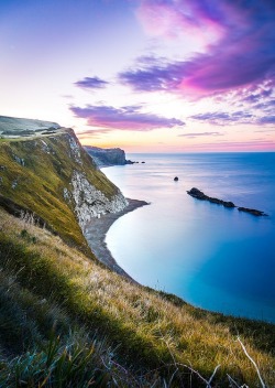 ponderation:  Man O’ War Beach by Jonathan Martin    Photographer’s 500px // Facebook // Blog   