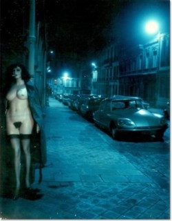 la-beaute–de-pandore:     Helmut Newton     «Jouer WD, Paris&quot; 1980, Polaroid   