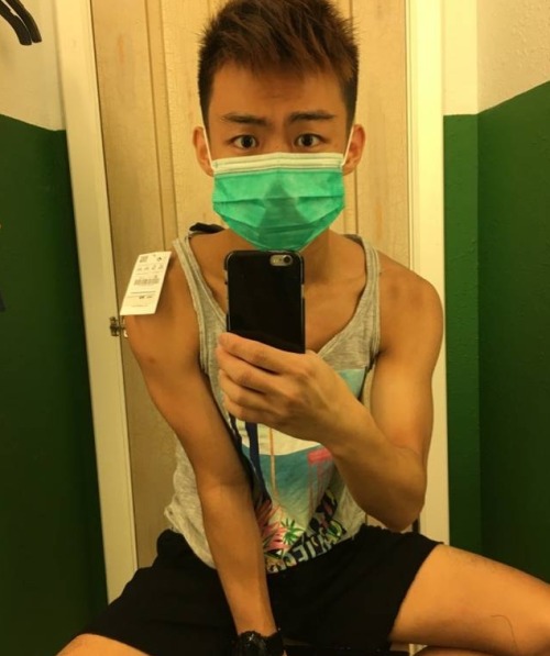 hkboysgocrazy: HK slim fit handsome bottom Wai (he’s 18+)#HKBoysGoCrazy - [HK/Cute Boy/Original]http