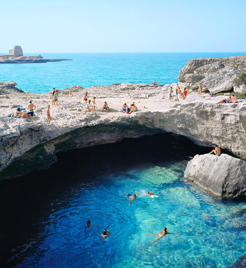 Grotta della Poesia, Roca Vecchia, Melendugno (Lecce)Poetry Cave, a natural swimming