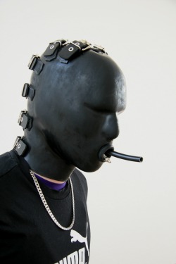 Rubber Gimp Artan