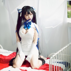 cosplay-soul:  Hestia | Dungeon ni Deai