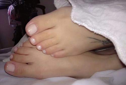 Porn beautiful feet photos