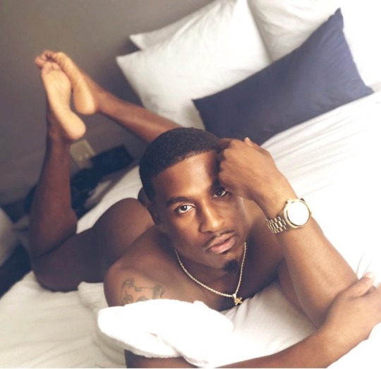 theholewhisperer:  IG: iamhenrydee😍