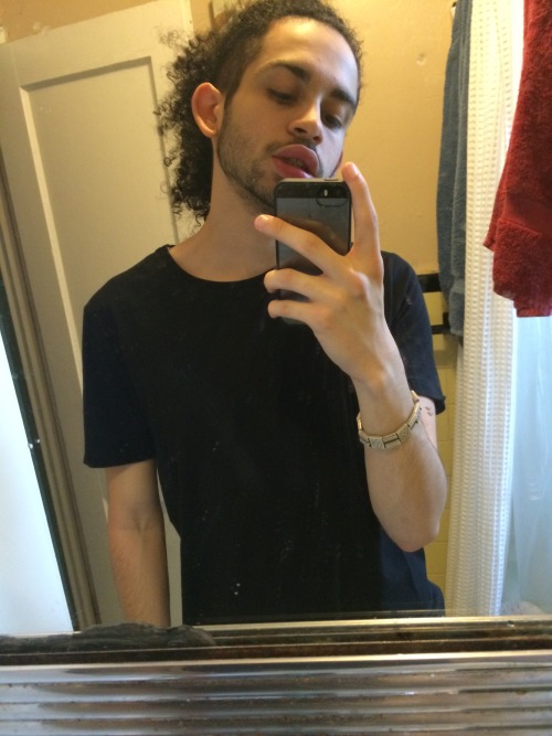licknugo:This is more than 6 pics but 1.) I look good and 2.) I’m a rebel…..anyways 2015 was a year!