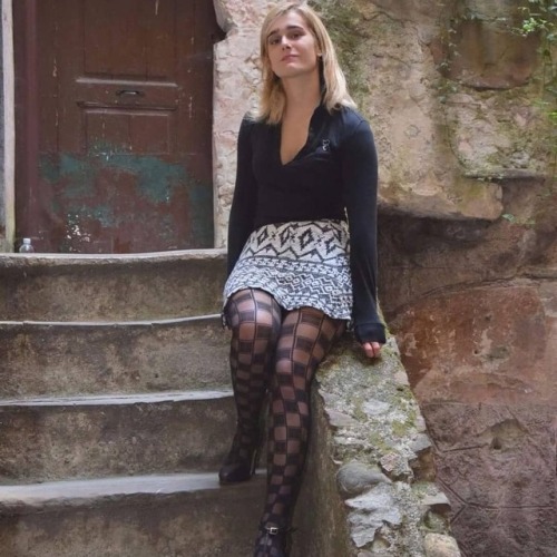 Love @susielisa @nylonpantyhose.1 #polishgirl #kulotlucorap #collant #pantyhose #nylon #legs #tights