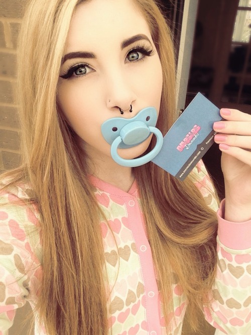 Porn photo princesspeachykitty:  New pacifier from @onesiesdownunder