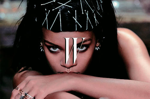  Rihanna + magazines    