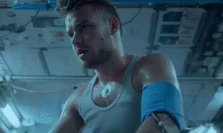 justapayneaway:Throwback to Liam on the Drag Me Down music video  this video was such a blessing ugh