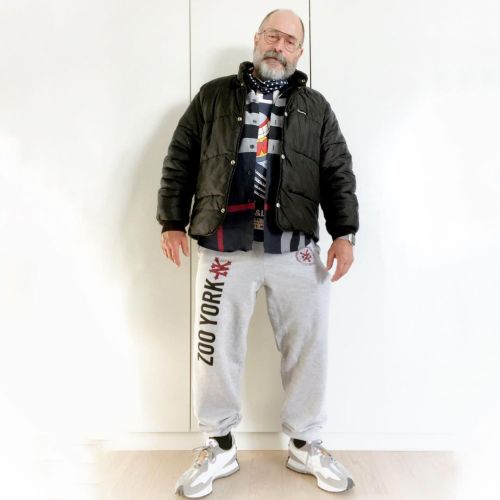 2021 winter look #vespaanorak #burberryshirt #waltervanbeirendonck t-shirt #zooyork sweatpants #newb