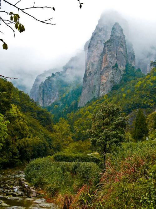 Yandang Mountains,  Zhejiang / China (by gang xie)