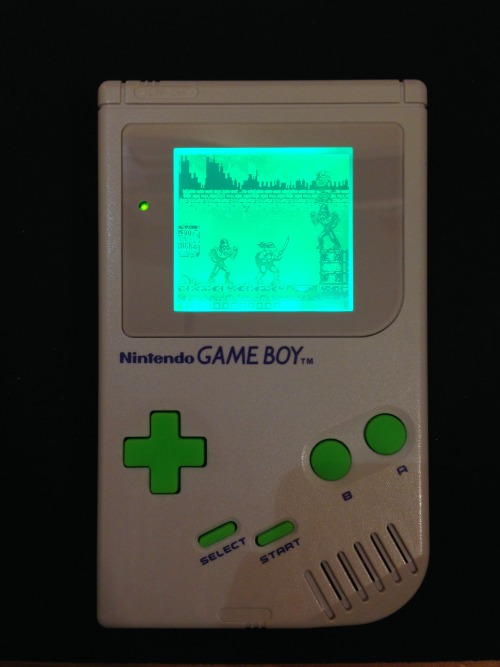 It’s difficult to get a shot of just how vivd and bright the green backlight mod is. The scree