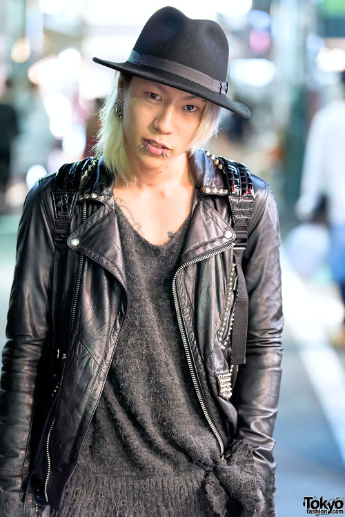 tokyo-fashion: 666die_fall666 and Morino Ringo on the street in Harajuku last night. He’s wearing a