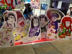 sunballin:  Osomatsu-San at Tokyo Game Show