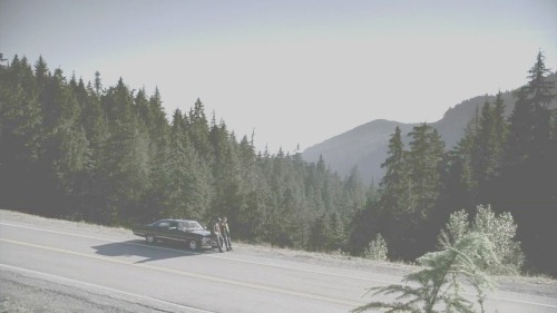 a-garrison-of-celestial-assbutts: SPN Comp → Aesthetically pleasing outdoor shots : S1-9.