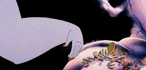 disneyfolk:  DISNEY MEME  → 5 Villains [5/5]: Ursula (The Little Mermaid)- a woman doesn’t know how precious her voice is until she’s been silenced.