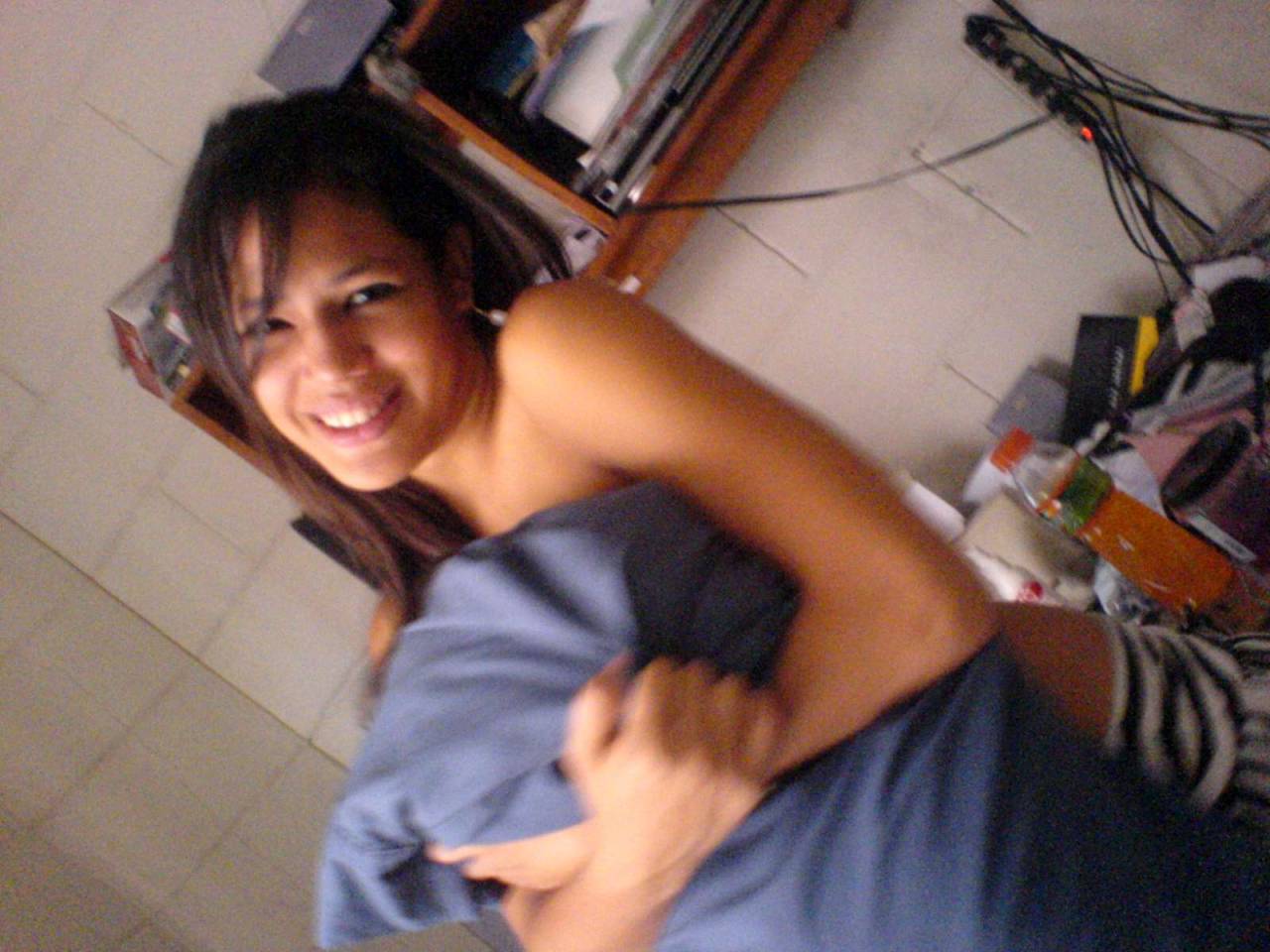 chicaslindasytraviesas:  INGRID, MEXICANA CACHONDADownloadDescargaLINK 1LINK 2