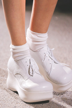 arcticasians:  musta-phah:  420nd69: Comme des Garçons RTW S/S 2013  {x}  shoe goals 