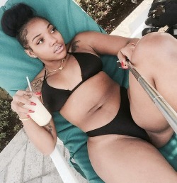 gurillaboythamane:  itsbozabitch:  Morning thickness  SEXY BAD BITCH 