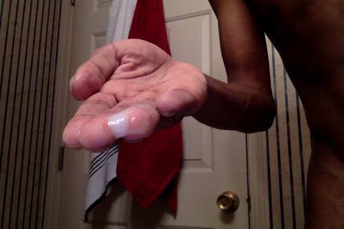 quickweaves:  this stuff smells like smarties is gentle hypoallergenic and is the consistency of cum 