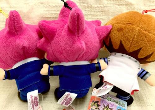 sliferthewhydidigeta:More pictures of the crane game (Japan only) Yugioh plushes.https://twitter.com