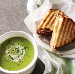 do-not-touch-my-food:  Pea Soup with Grilled